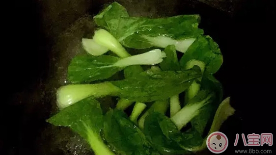 辅食|宝宝不吃青菜怎么办 宝宝辅食青菜小饼让宝宝爱上吃青菜