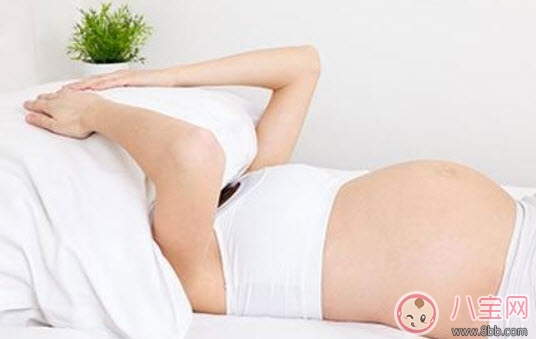 睡觉|孕晚期怎么睡觉才舒服 孕晚期正确睡觉姿势。