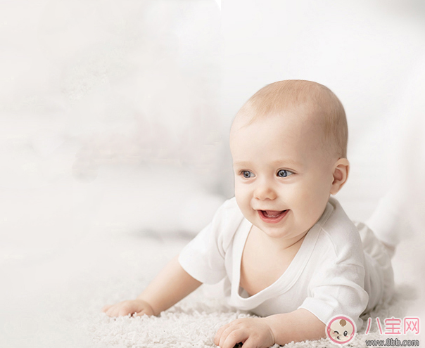 洗澡|夏天竟然不能给孩子洗澡 分清时候洗澡效率高