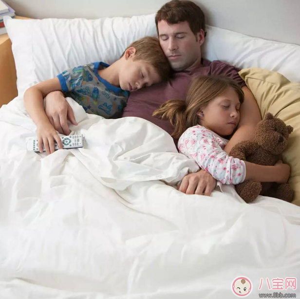 分床|孩子分床睡怎么做比较好 正确和孩子过度分床睡