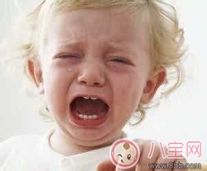 轩轩妈|孩子哭闹怎么办 学《妈妈是超人》的轩轩妈如何处理