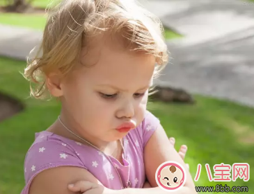 宝宝|放假宝宝反常黏人哭闹的原因 会影响性格吗