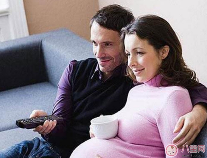 电视|孕妇看电视对胎儿有影响吗 孕妇看电视有辐射吗如何预防辐射