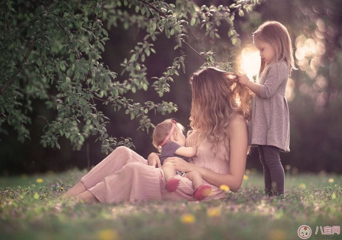 胸部|坚持母乳喂养预防产后胸部下垂