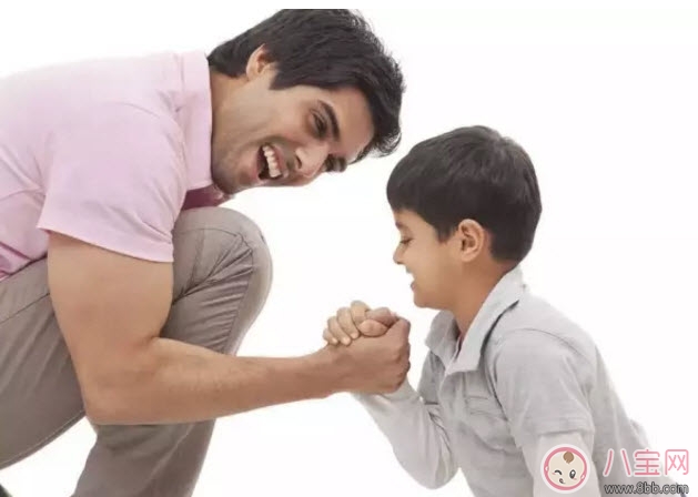 胆子小|孩子害羞胆小怎么办 胆小的孩子该如何教育(5句话鼓励孩子)