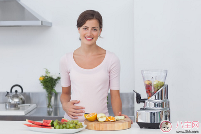 怀孕|孕妇怎么吃西瓜比较好 怀孕妈妈吃西瓜的正确姿势