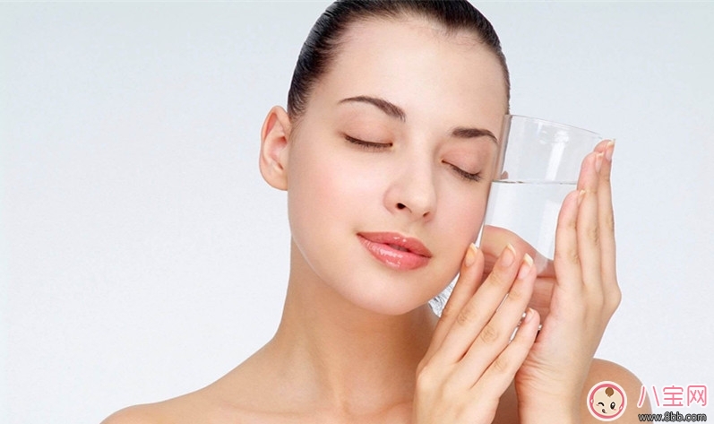 嘴唇|2017秋季女性唇部干燥如何滋润保养