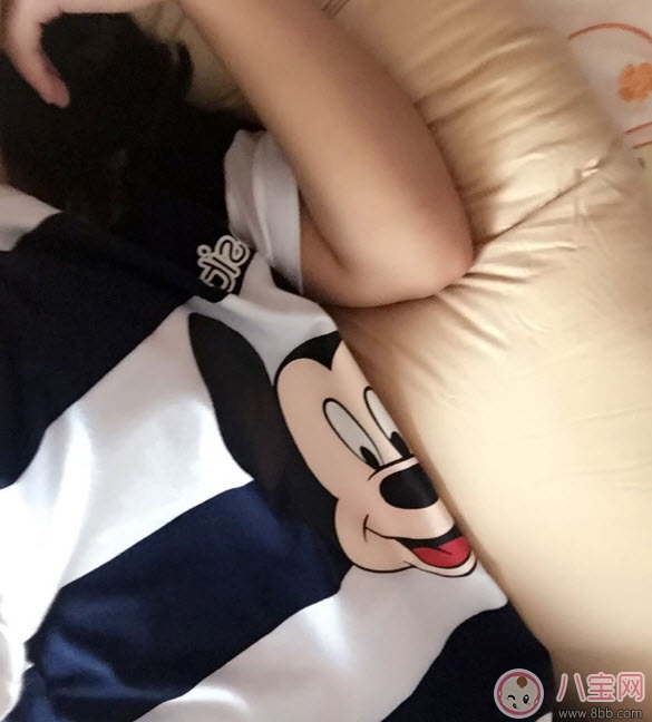 枕头|孕妇枕头有用吗 孕妇枕测评(哪种形状孕妇枕好)