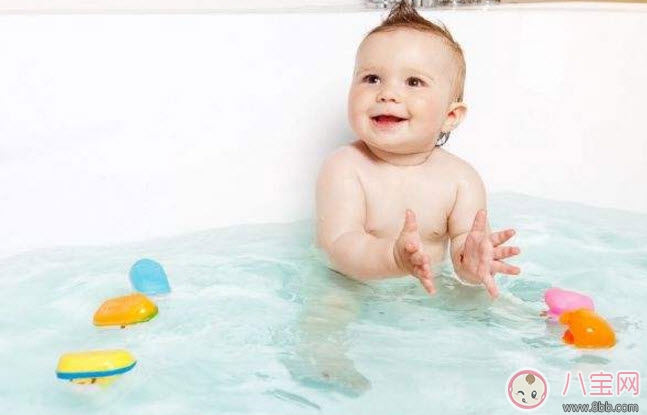 夏天|2017夏天宝宝洗澡要用沐浴露吗 婴儿用沐浴露洗澡好吗