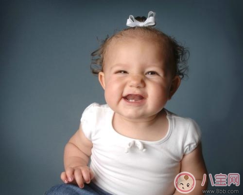长牙期|宝宝长牙牙痛 选用天然舒缓方法