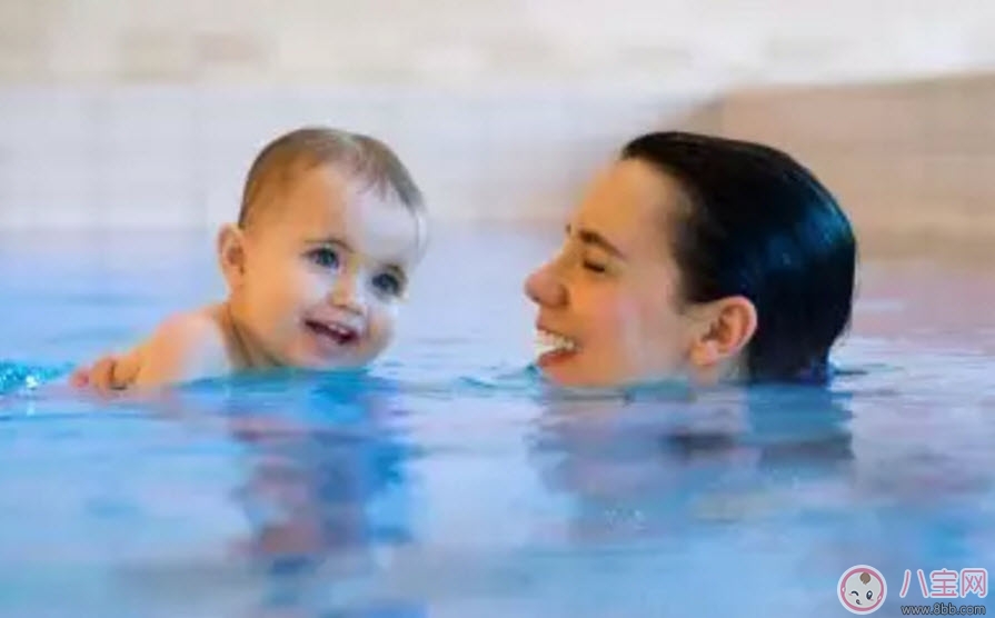 游泳|婴儿游泳需要贴肚脐贴吗 宝宝游泳防水肚脐贴如何挑选