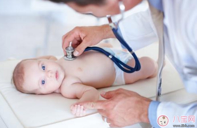 湿疹|宝宝痱子和湿疹的区别 宝宝湿疹和痱子最大的不同是什么