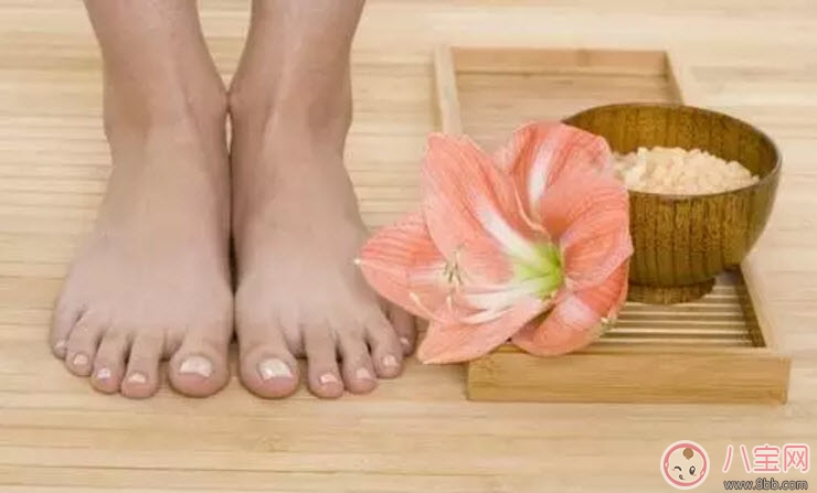 脚痒|孕妇晚上脚痒怎么办 孕妇脚痒可以涂什么药