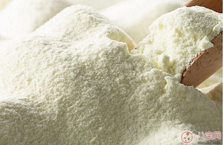 拉肚子|宝宝换奶粉拉肚子怎么办 宝宝换奶粉拉肚子的原因