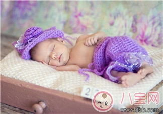 肚脐眼|如何观察新生儿肚脐眼 新生儿肚脐眼如何照顾观察