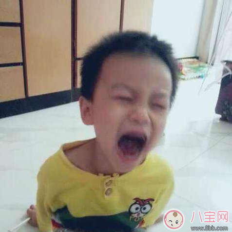 满地打滚|不顺着孩子他就撒泼 孩子胡搅蛮缠怎么办