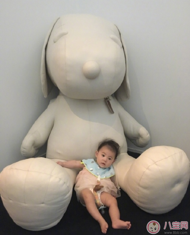 晒娃|陈冠希疯狂晒娃可爱宝宝萌翻 孩子吐泡泡是正常的吗
