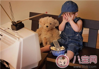 习惯|宝宝看电视的影响 如何规定宝宝看电视的时机