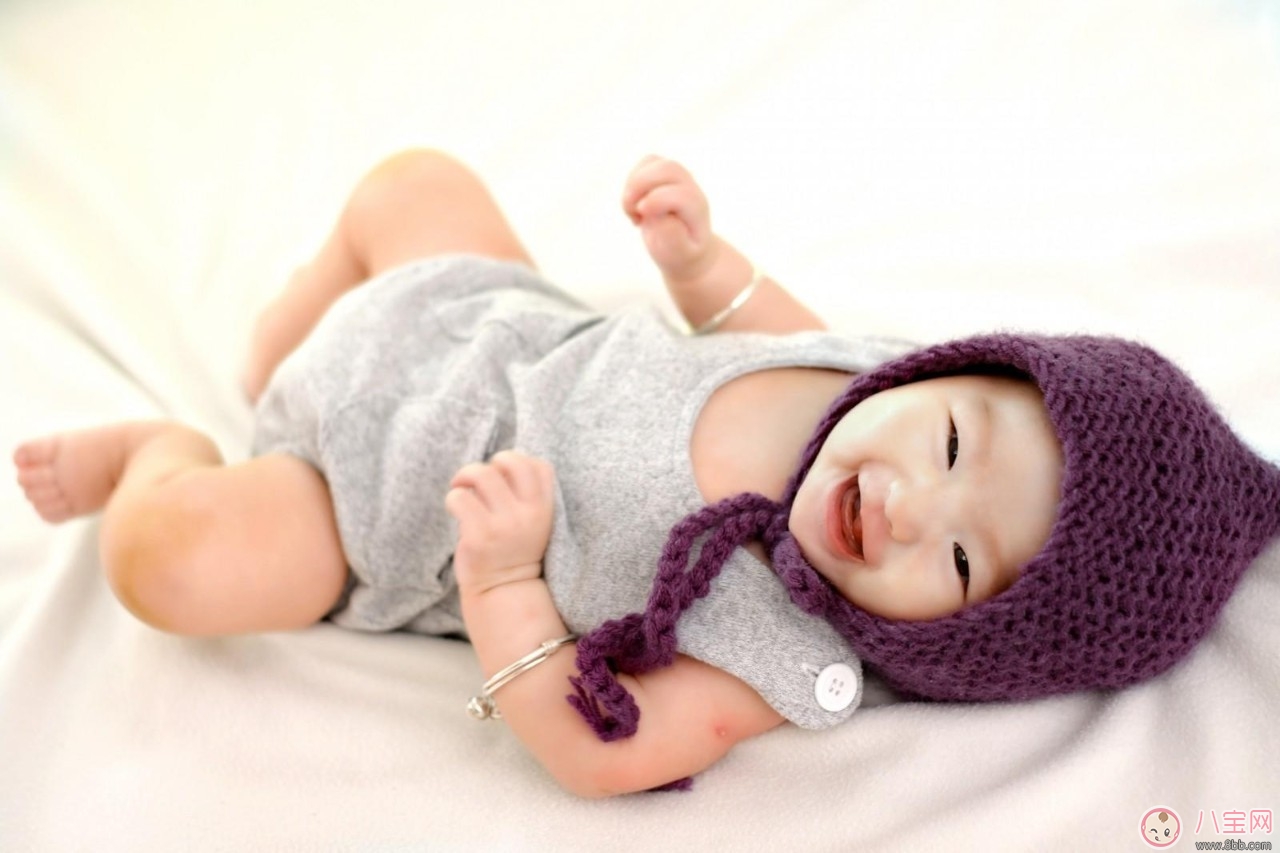 爬行期|婴幼儿爬行期发展感知能力