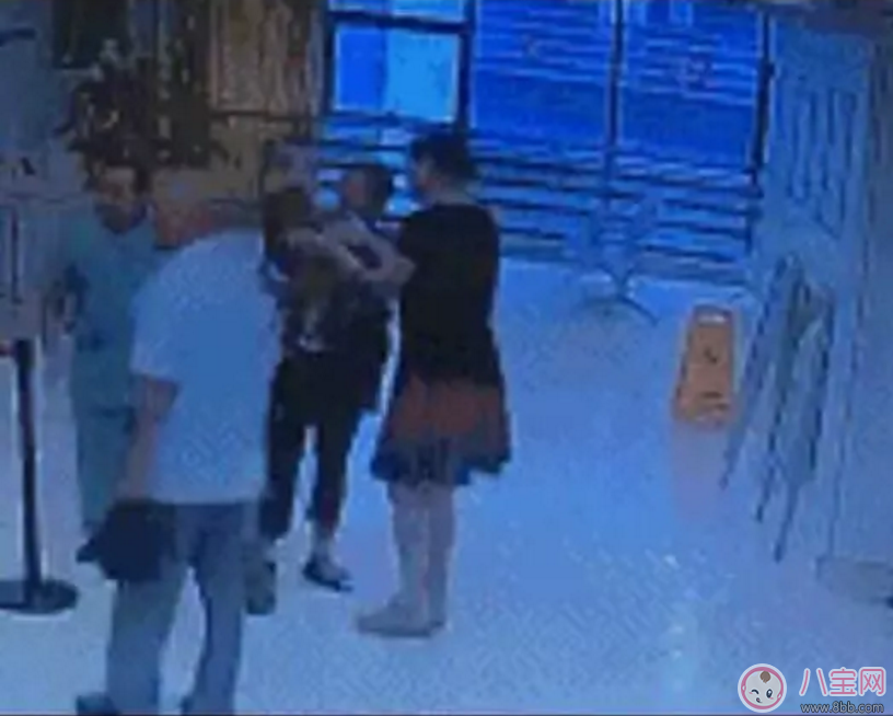 习惯|家长带孩子出行如何防骗 家长带孩子出门注意事项