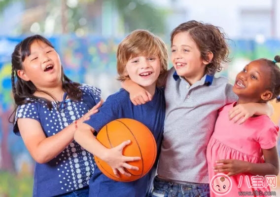 宝宝|宝宝不会主动结交新朋友怎么办 怎么教害羞的宝宝交朋友