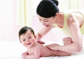 宝宝|秋季宝宝皮肤干燥饮食建议及保养事项