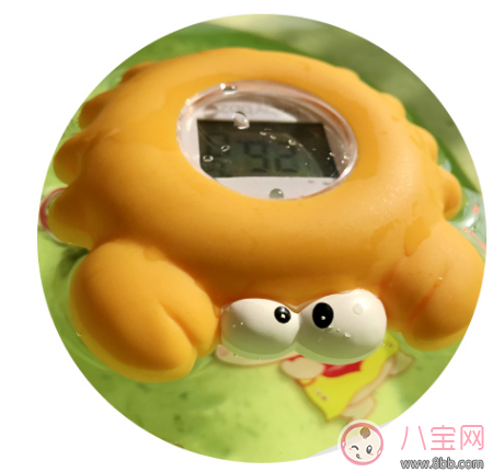 洗澡|秋季宝宝水温计哪款好 棒棒猪小水温计测评