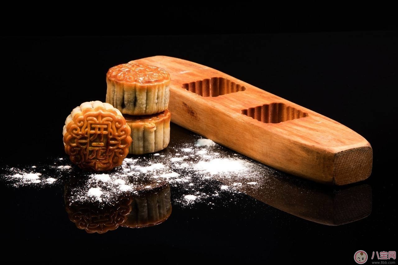 营养|孕期吃月饼如何挑选孕期吃月饼注意事项