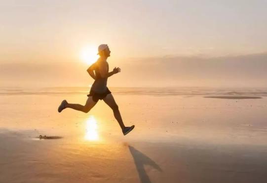 什么运动对膝关节损害最大？在运动中如何保护膝关节