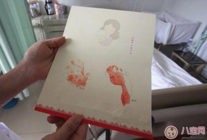 医院|新生儿宝宝出生为什么要印脚印 婴儿手足印泥有害吗