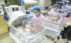 4个缓解新生儿鼻塞的小方法 两个月的宝宝鼻塞怎么办