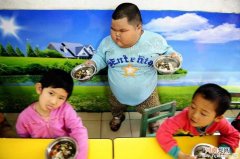 胖墩宝宝的“减肥大战”