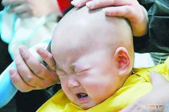 小儿剃光头散热不科学