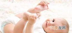 婴儿多大开始用拉拉裤比较好 拉拉裤没有纸尿裤好用