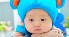 宝宝换奶粉不喝怎么办 母乳转奶粉宝宝不吃怎么办