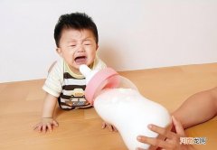 宝宝大便干燥怎么办 婴儿大便干燥怎么解决