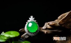 ?如何选择和估价翡翠 翡翠的日常清洗与养护