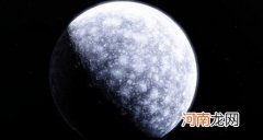 月球离地球越来越远？