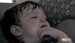 一个月婴儿感冒小妙招 一个月婴儿感冒了怎么办