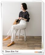 白色牛仔裤、牛仔裙、牛仔外套的春季搭配案例，轻松时尚