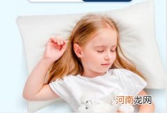婴儿睡什么枕头好)宝宝枕头用什么材料好)