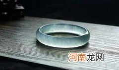 翡翠手镯一般的价格 现在翡翠手镯价格怎么样