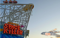 北京环球影城不入园能看到烟花秀吗