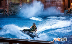 北京环球影城周一到周五能看到烟火表演吗