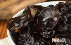 吃木耳会拉黑色大便吗 吃木耳会胖吗