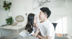 叶酸和维C可以一起吃吗 叶酸片什么时间段吃效果最好呢