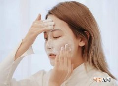 用洗面奶洗脸该怎么做 洗面奶可以天天用吗