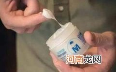 发蜡怎样抓短发型