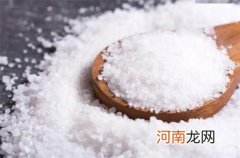 总是吃太咸的食物易引发水肿吗