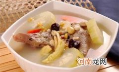 莲蓬里面的莲子可以生吃吗
